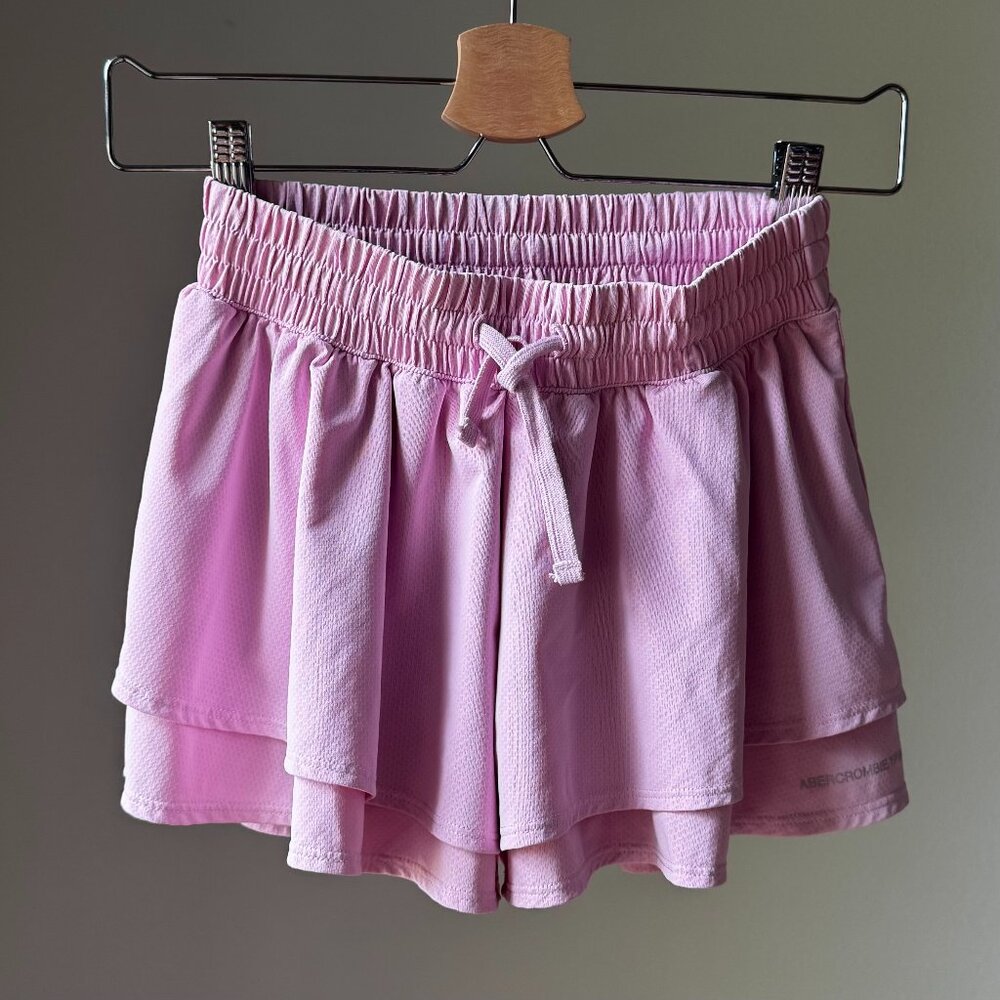 Abercrombie YPB Flurry Skort 9/10 Pink | It Girl Skort | Built in shorts